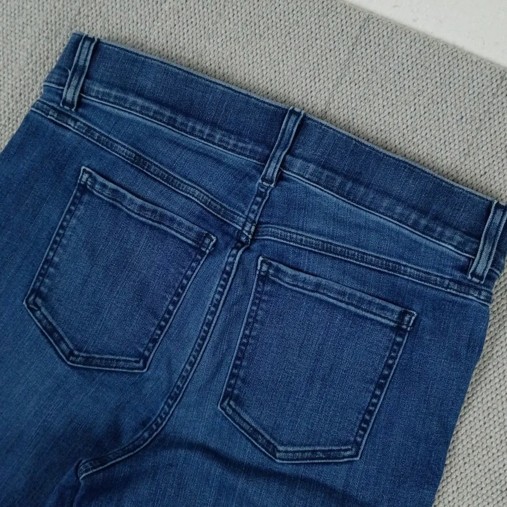 Spanx Flare Jeans Womens Large 32X28 Blue Wash Vintage Indigo Pull On Stretch - Picture 6 of 12